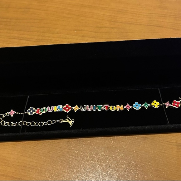Louis Vuitton colored gold Logo Bracelet - Picture 4 of 4